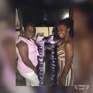 Meet your Posher, Kaila